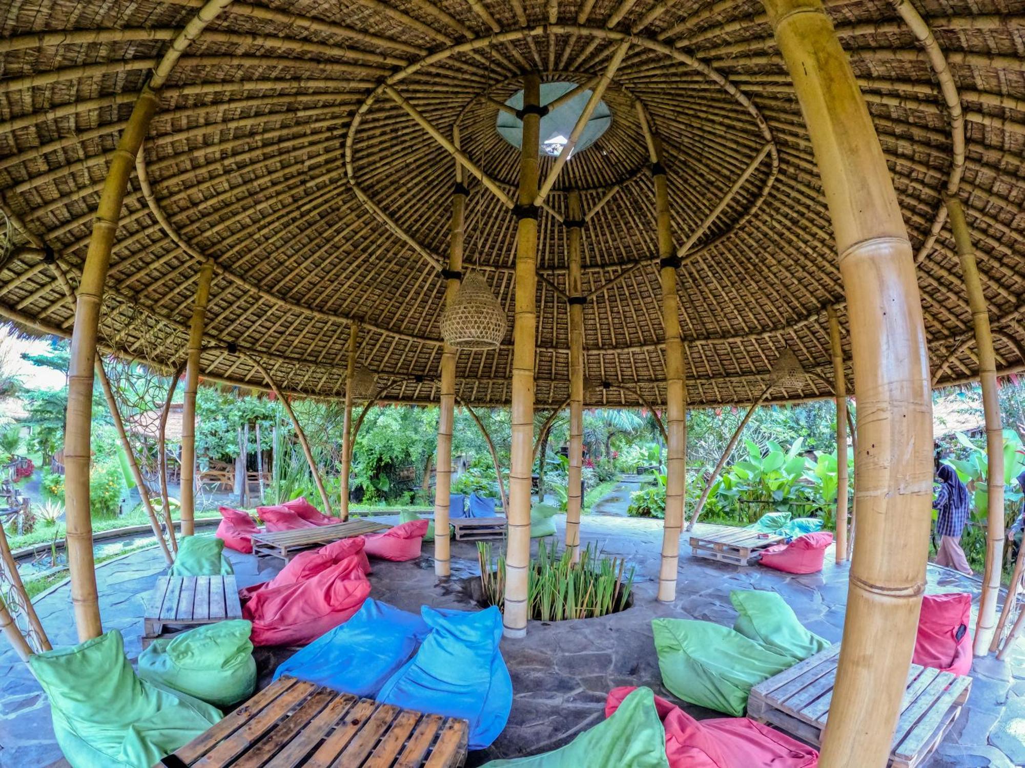 Aranka Tempasan Vila Sangyang Exterior foto
