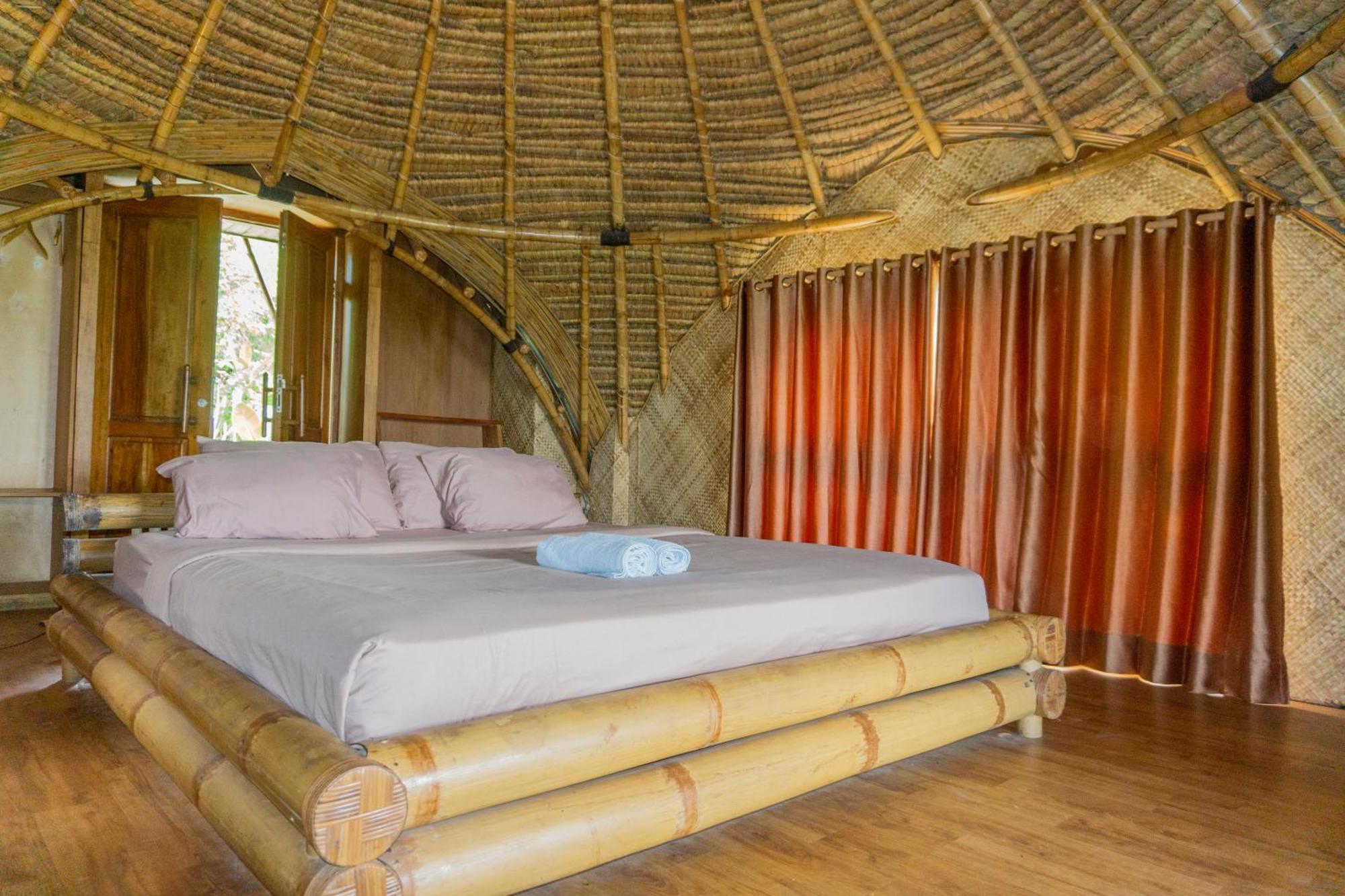 Aranka Tempasan Vila Sangyang Exterior foto