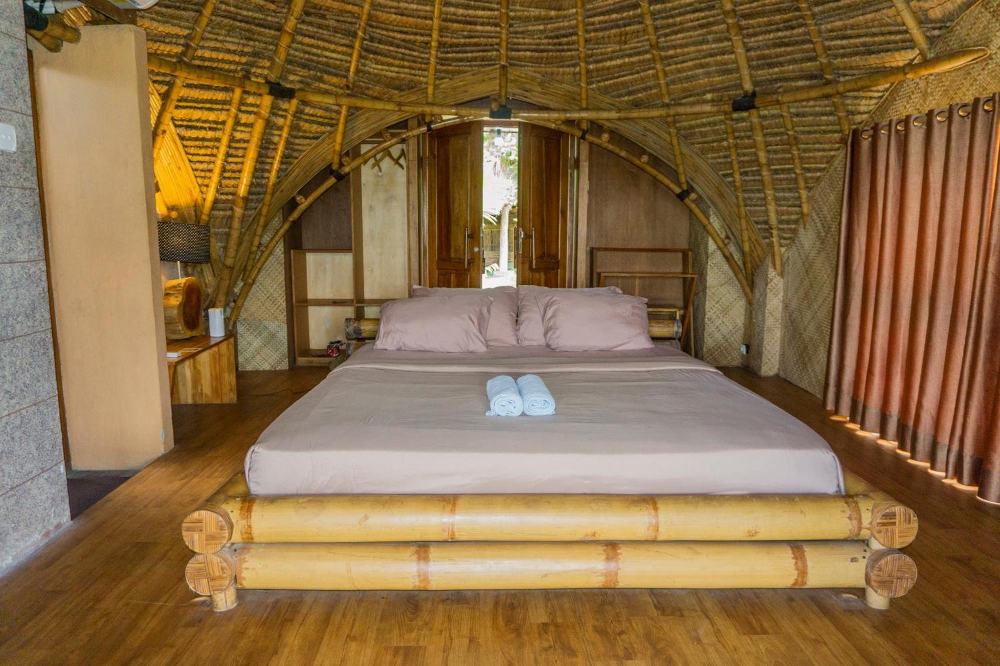 Aranka Tempasan Vila Sangyang Exterior foto