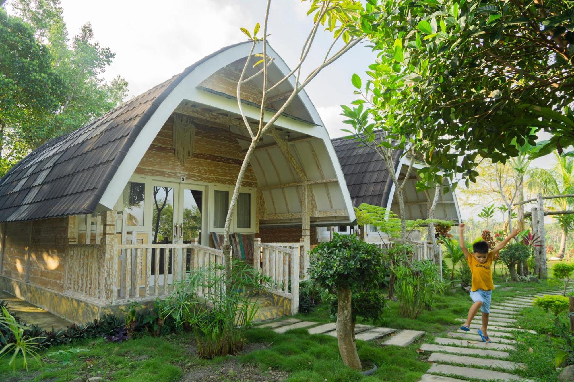 Aranka Tempasan Vila Sangyang Exterior foto