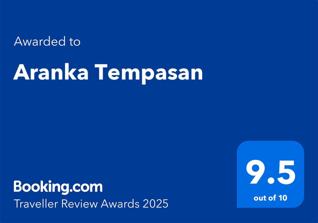 Aranka Tempasan Vila Sangyang Exterior foto